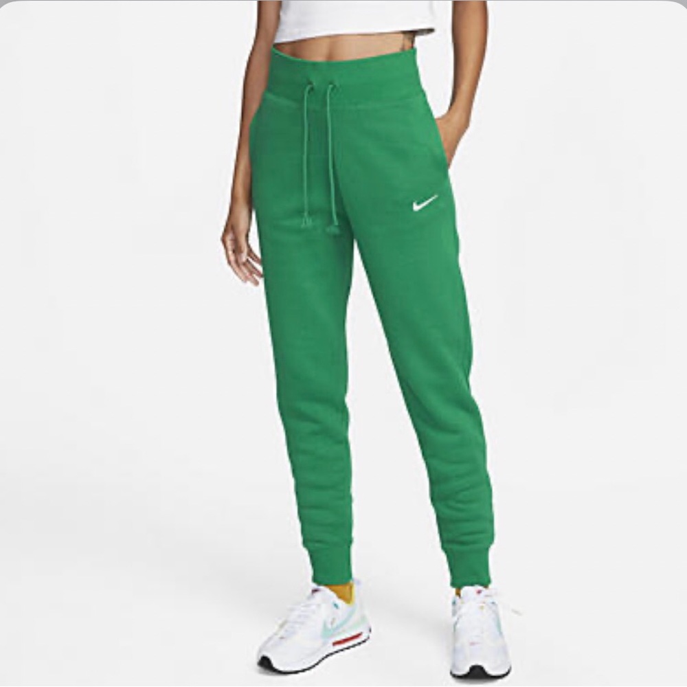 Nike Sportswear Phoenix Fleece joggers. Only worn once.